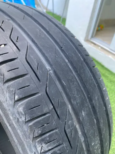 Pneu 215/50 R17