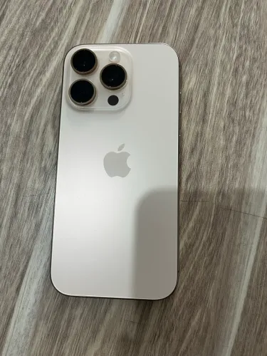 iPhone 16 pro 256gb 90% bateria