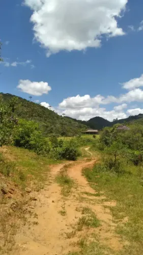 SITIO 43,2 HECTARES EM TRÊS CRUZES SANTA BARBARA DO MONTE VERDE CASA NASCENTES CACHOEIRA M