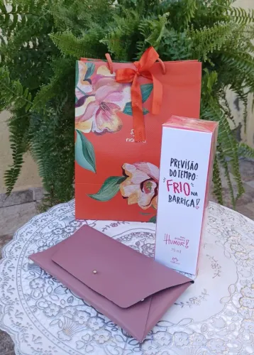 Kit Natura Colônia Meu Primeiro Humor e Necessaire