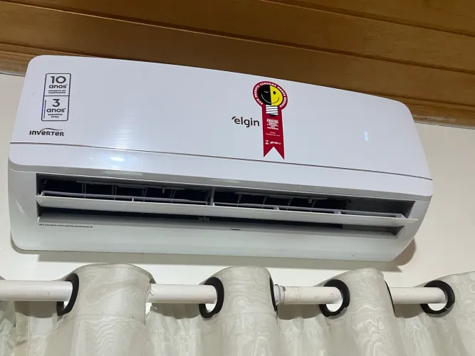 Vendo central de ar 12000 btus 127v