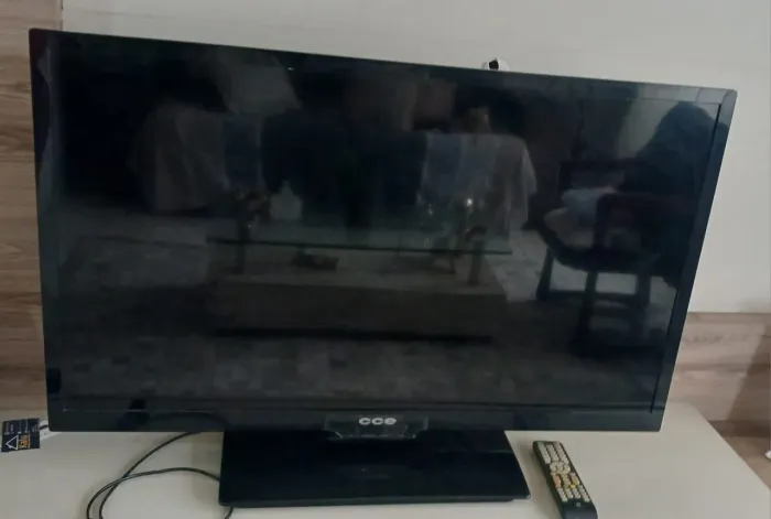 TV CCE 39"