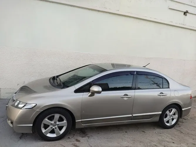 Honda Civic Sedan LXS 1.8/1.8 Flex 16V Aut. 4P 2010