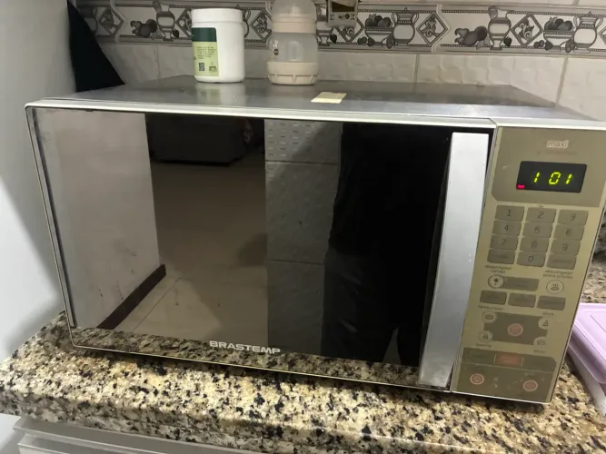 Super microondas Brastemp