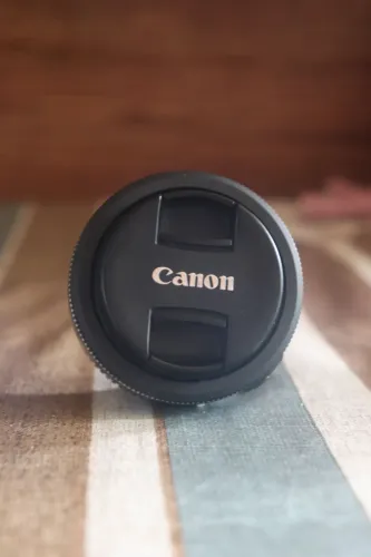 Canon EF-S 24mm f/2.8 STM