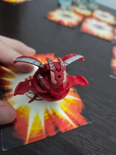 Bakugan pyrus percival