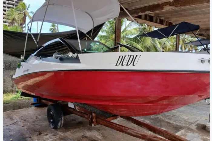 Lancha Focker 19 pés - motor Yamaha 04 tempo (( 90 hp ...