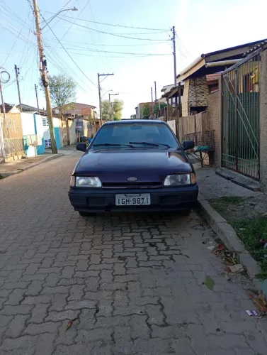 Ford Versailles Ghia 2.0i / 2.0 2P E 4P 1992