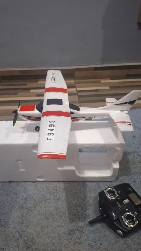 Wltoys cessna 182
