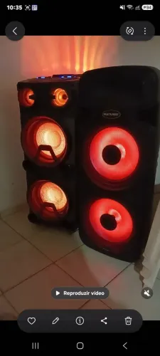 Vendo duas Torres de som uma de 200wt outra de 3500