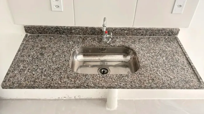 Pia de Granito com Cuba Inox - 1,20 m
