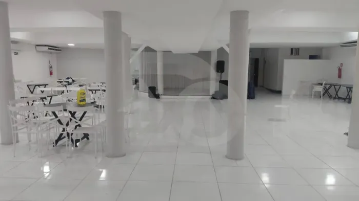 Ponto Comercial à Venda na Coroa do Meio  660 m², Escritura e Energia Solar