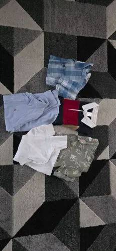 Lote 25 - camisas 5/6 anos