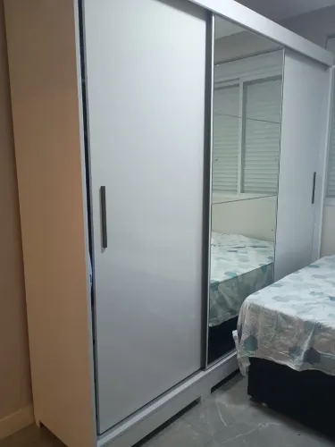 VENDO ROUPEIROS USADO