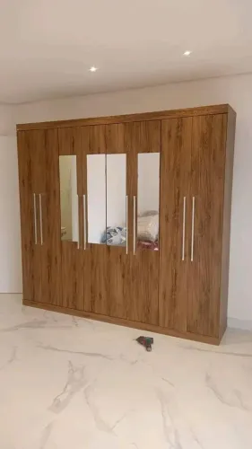 mesa de quarto