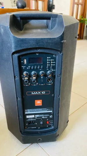 JBL MAX 10