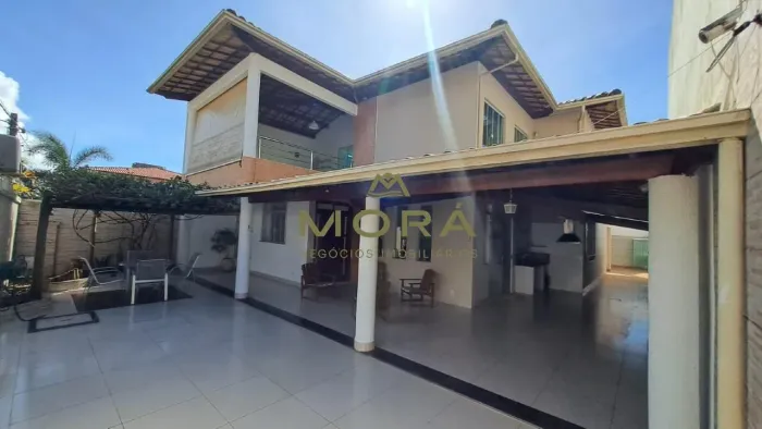 Casa a venda 5/4 Zona Sul