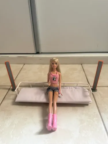 Playset para Barbie - sofá com caixinha de som ( casa fashion da susi) 