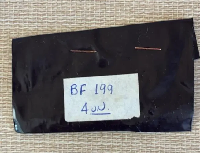 4 TRANSISTORES BF199 - RF / VHF - NOVOS