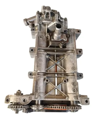 Bomba De Óleo Motor Mercedes Clc 200 C180 C200 1.8 2010 2011