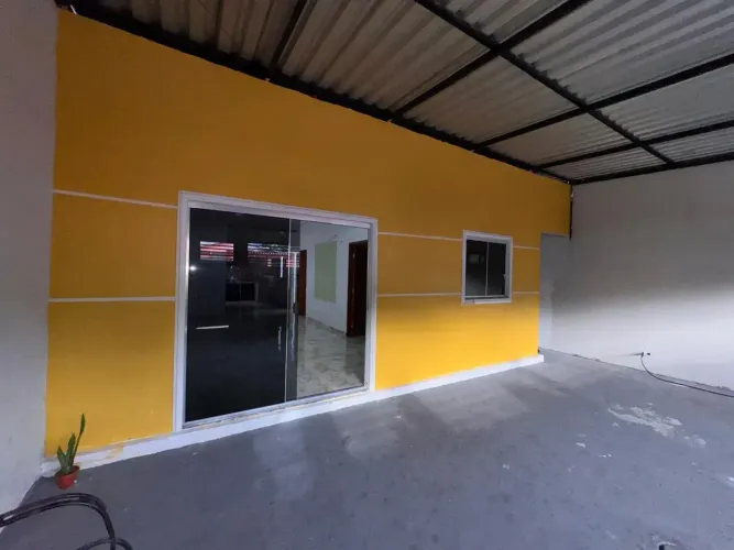 Alugo casa desocupada, reformada nova cidade/02 qtos/ quintal/garagem coberta