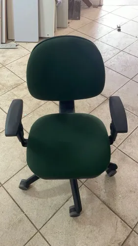 Cadeira de escritório ergonômica giratória