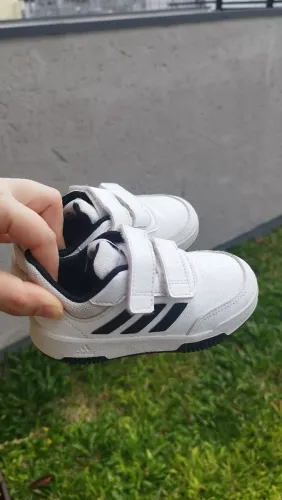 Tênis Adidas Infantil tamanho 23