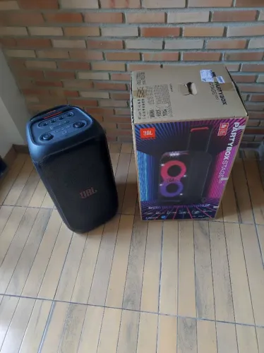 Caixa Som JBL party Box 320