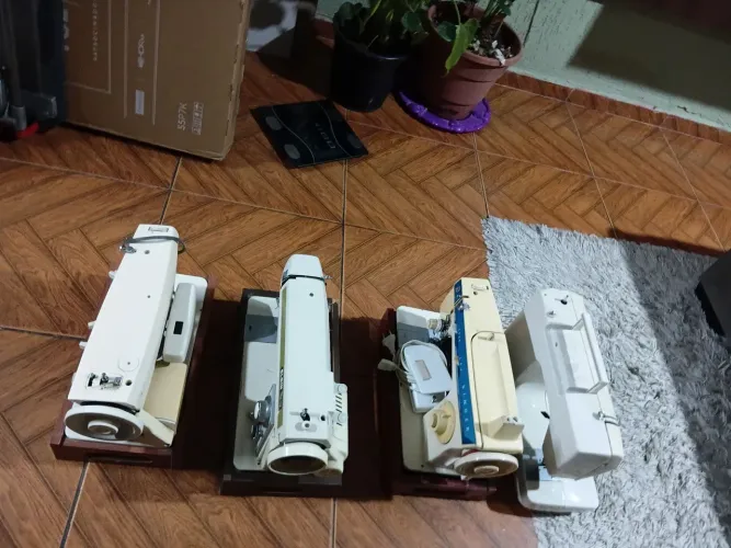 4 máquina de costura sendo 2 220v e 2 110v