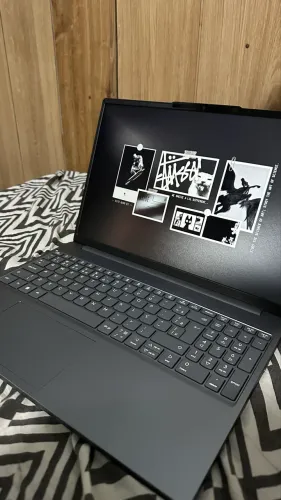     Notebook Lenovo IdeaPad Slim 3 i5-13420H 8GB SSD 512GB Estado de Novo