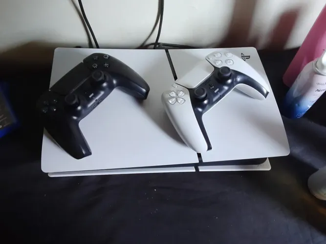 Ps5 semi novo .