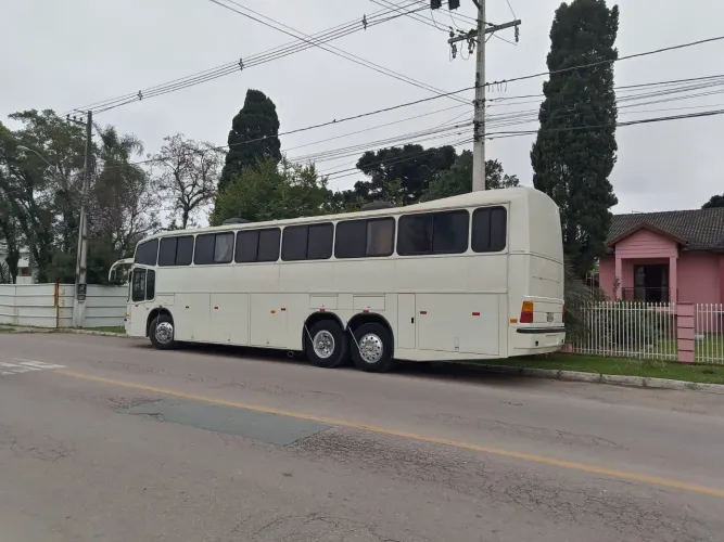 Motor home carroceria Marcopolo Paradiso. Motor volvo .