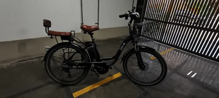Bicicleta Elétrica LEV L Plus | Menos de 1 Ano de Uso
