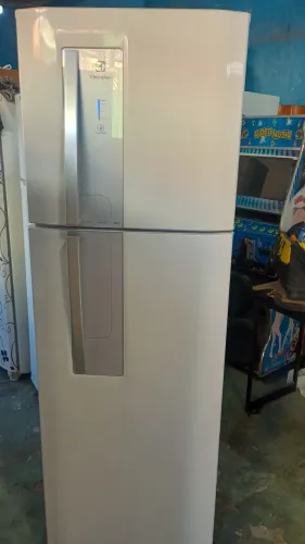 Geladeira Electrolux duplex Df42 fros Free com controle de temperatura BLUE touch 382L