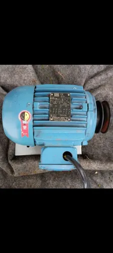 Motor WEG 1,5 CV (2,0 HP)
