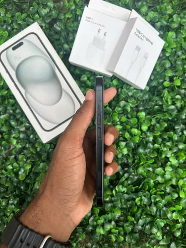 Iphone 15 128Gb Preto com Caixa