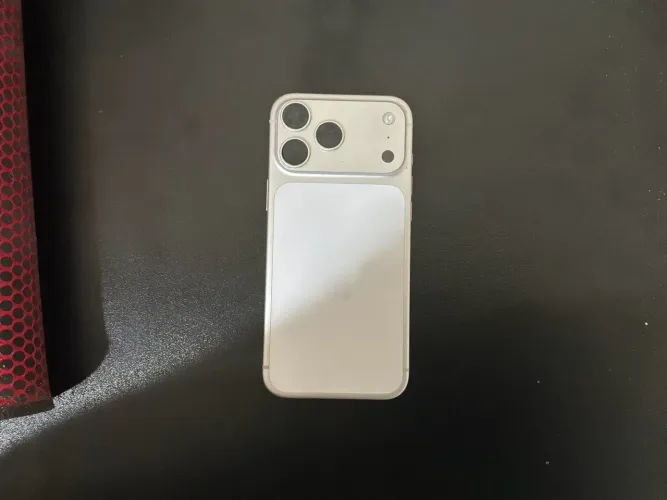 iPhone 17 Pro Max 256GB -eSIM - Impecável, 96% Bateria
