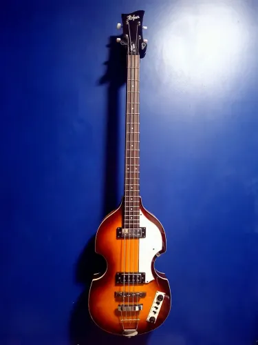 baixo Höfner HI-Series (Aceito trocas)
