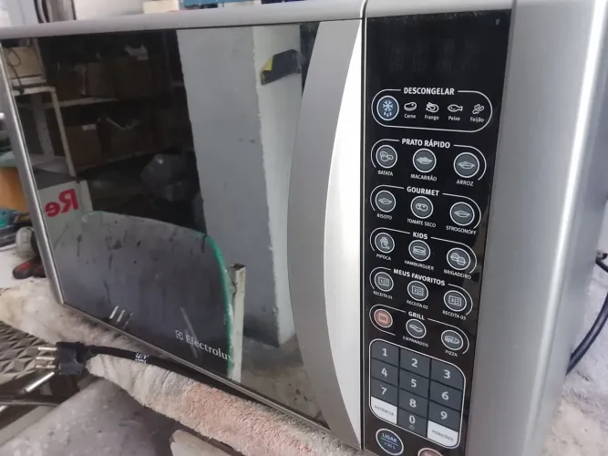Microondas Electrolux Top de Linha! 31L - Grill - Espelhado * 3 Meses Garantia * Só 299