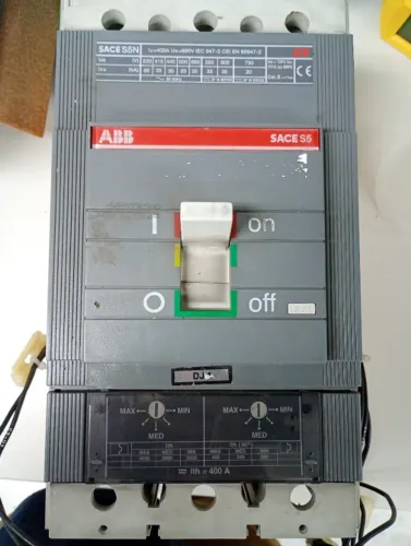 DISJUNTOR - ABB SACE S5N 400A 3P