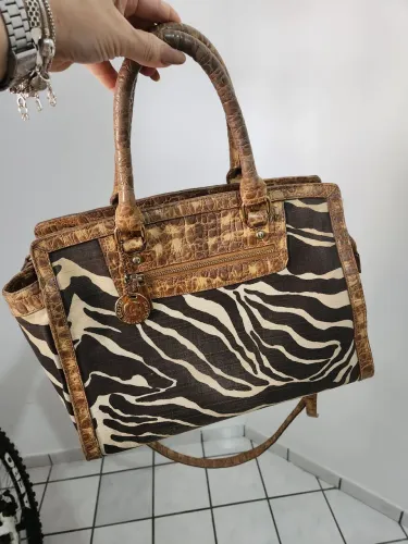 Bolsa feminina em couro animal print