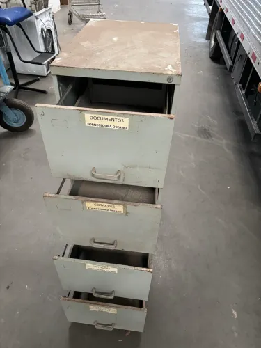 Arquivo de Aço 4 Gavetas