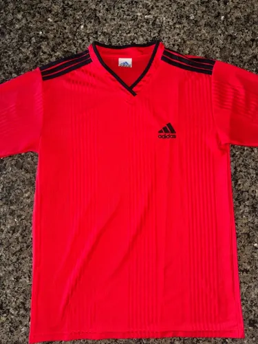 Camisa Adidas Esportiva Vermelha Vintage