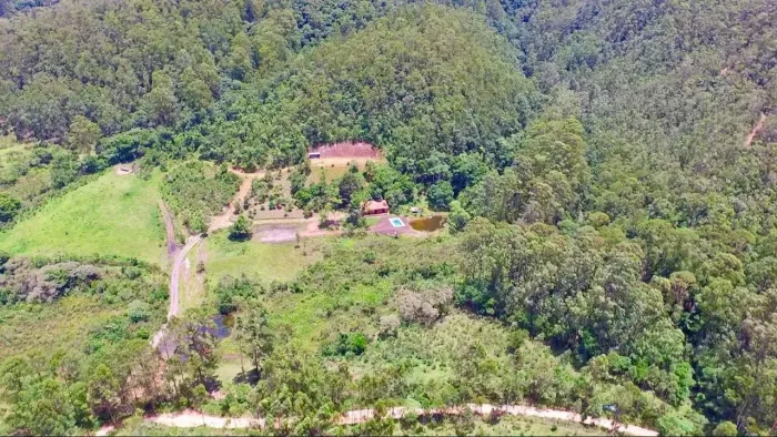 Fazenda/Sítio/Chácara para venda possui 48000 metros quadrados com 1 quarto
