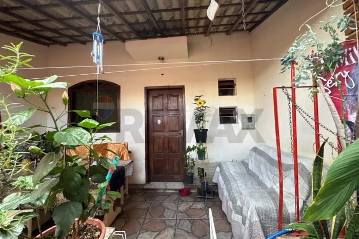 Casa de 3 quartos no bairro Dom Silvério