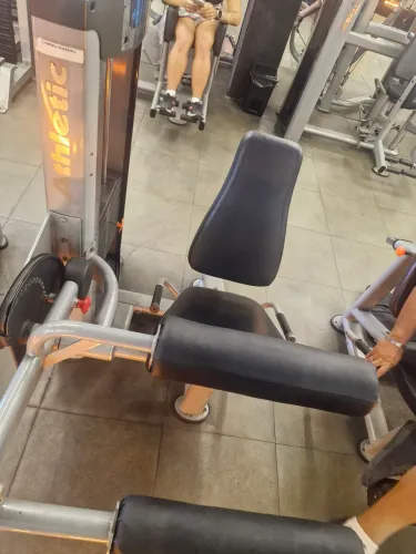 Cadeira Flexora Athletic