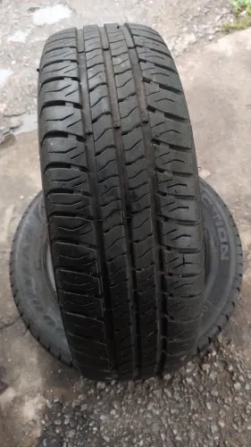 Par de pneus Goodyear 175/ 65/14