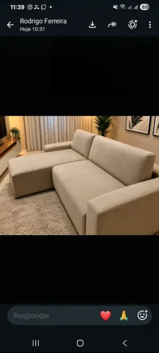 SOFA CHEISER BEGE CLARO A PRONTA ENTREGA 1.90 DE COMPRIMENTO.. FAZEMOS ENTREGA GRATUITA..