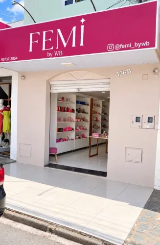 Repasse de Loja de Cosméticos Completa ? Estoque, Móveis e Estrutura