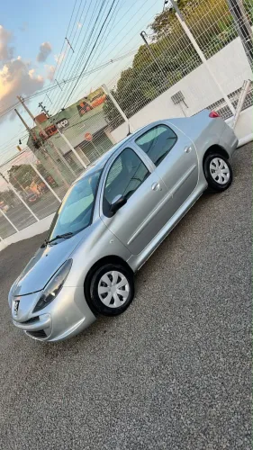 Peugeot 207 Sedan Passion XR 1.4 Flex 8V 4P 2012